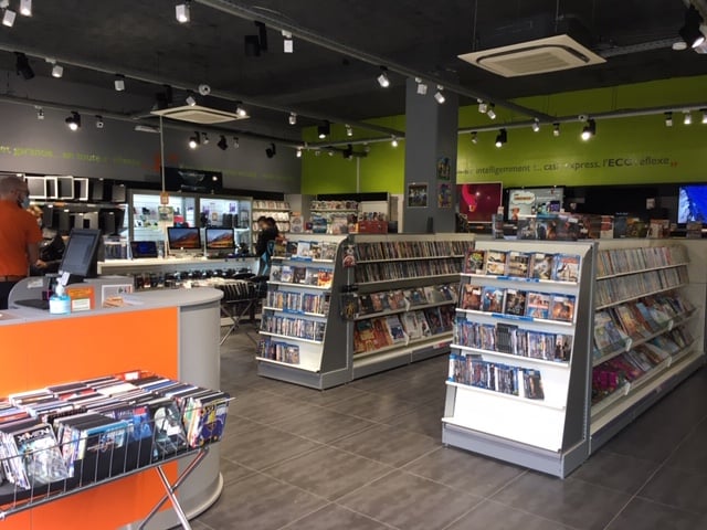 Cash Express Magasin d'occasions Multimédia, Image et Son, Téléphonie, Bijoux, Achat d'or 3